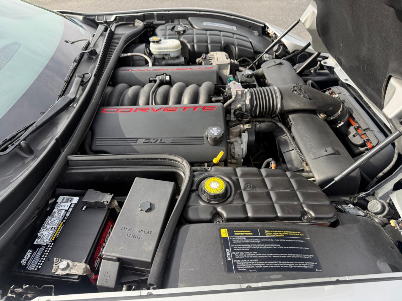 Chevrolet Corvette 2dr Cpe 2004