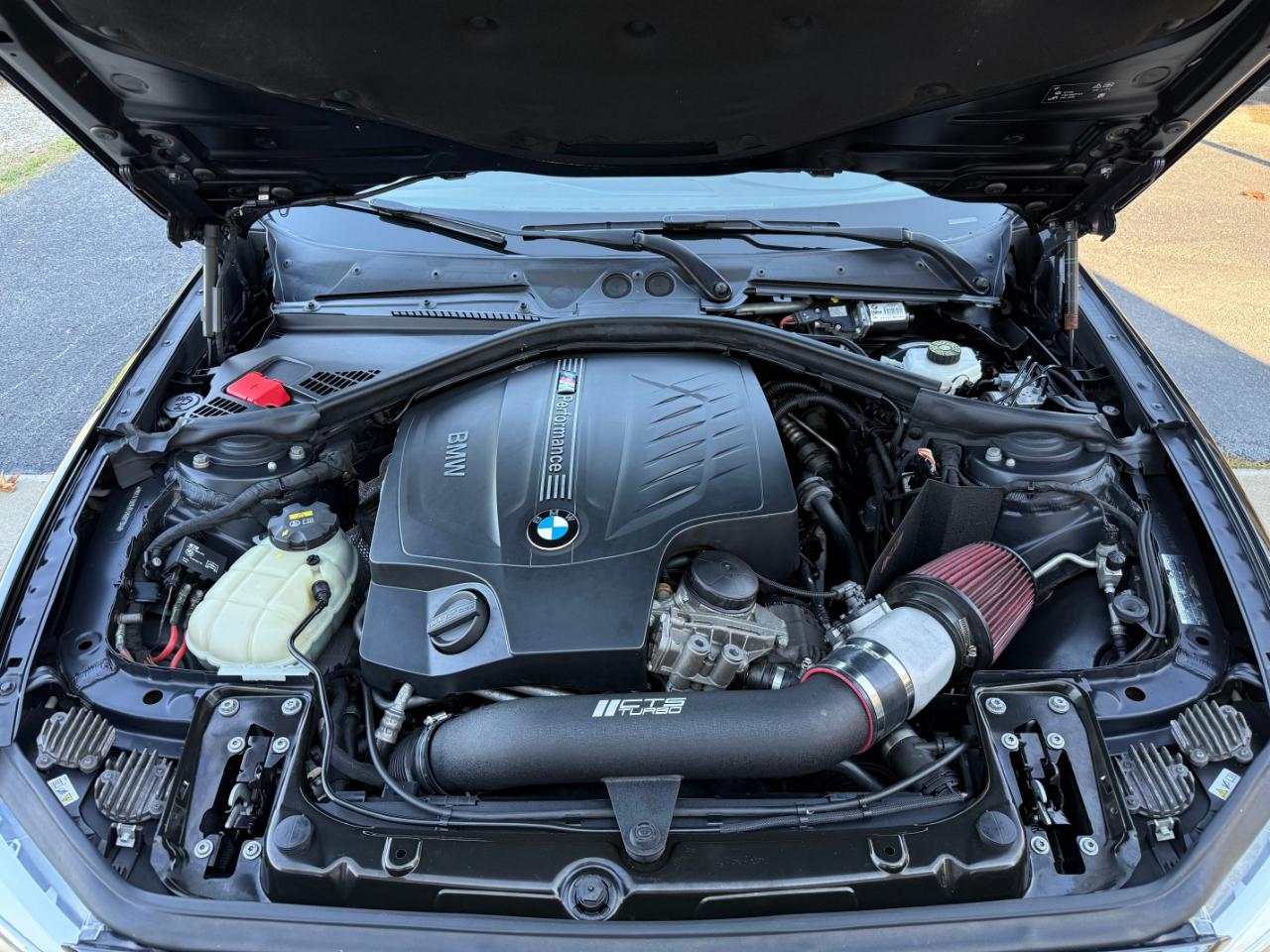 BMW 2 Series 2dr Cpe M235i xDrive AWD 2015
