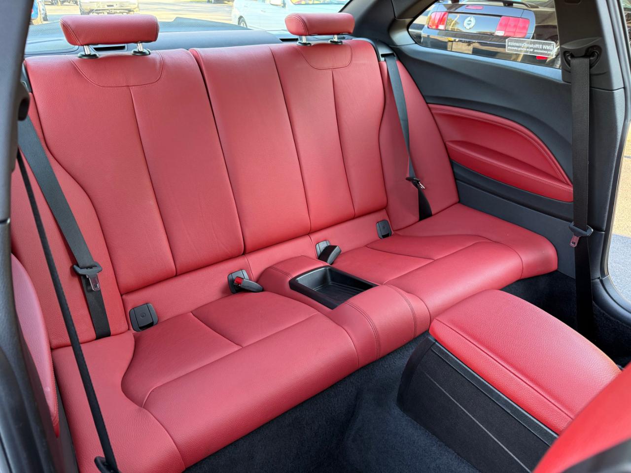 BMW 2 Series 2dr Cpe M235i xDrive AWD 2015