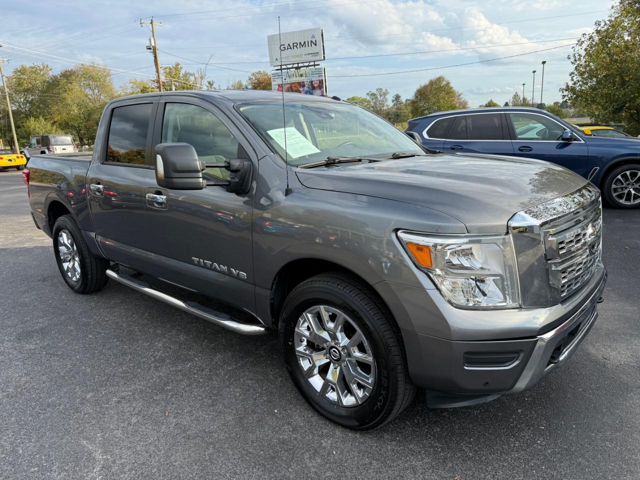 Nissan Titan 4x4 Crew Cab SV 2020