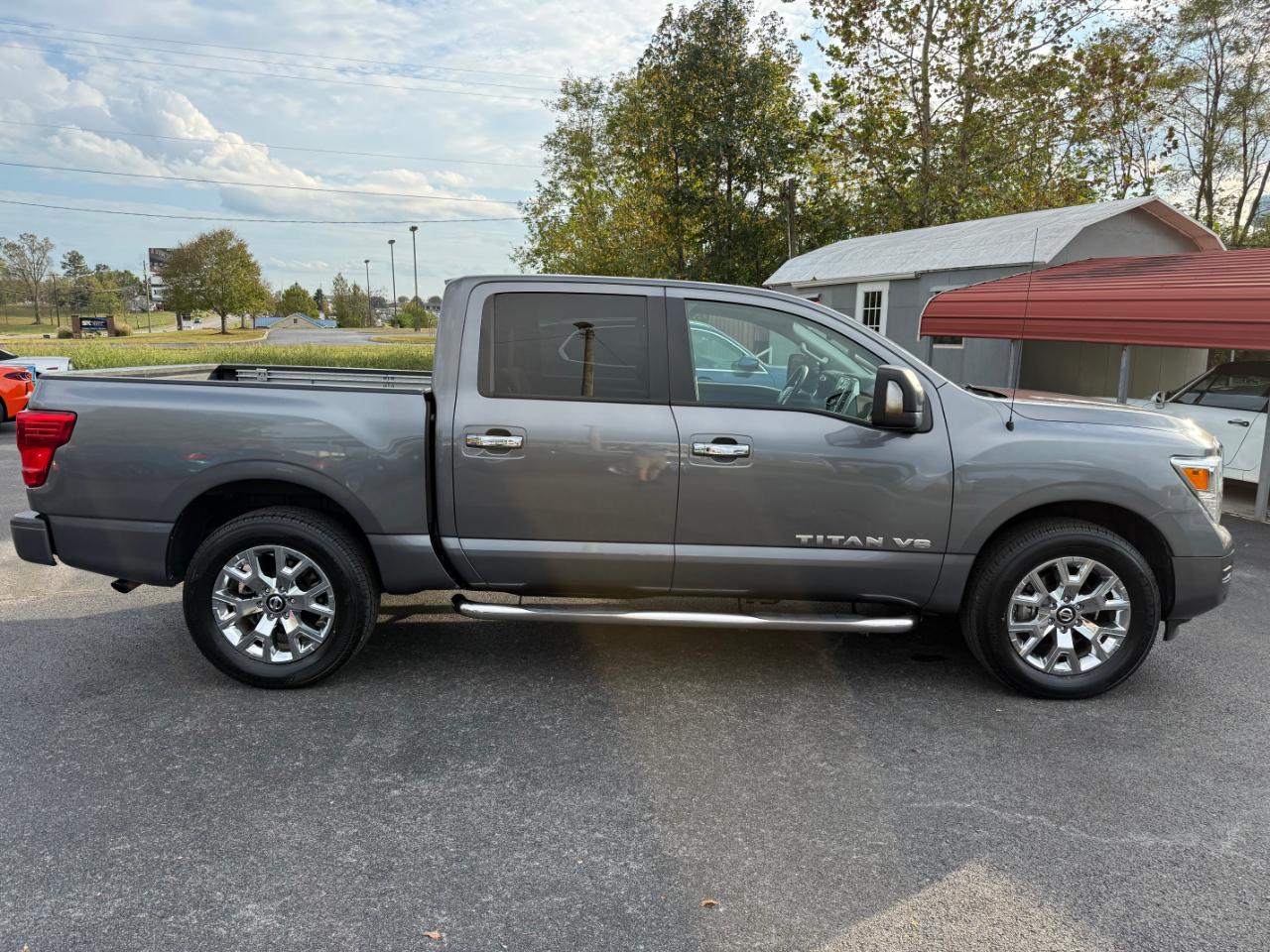 Nissan Titan 4x4 Crew Cab SV 2020