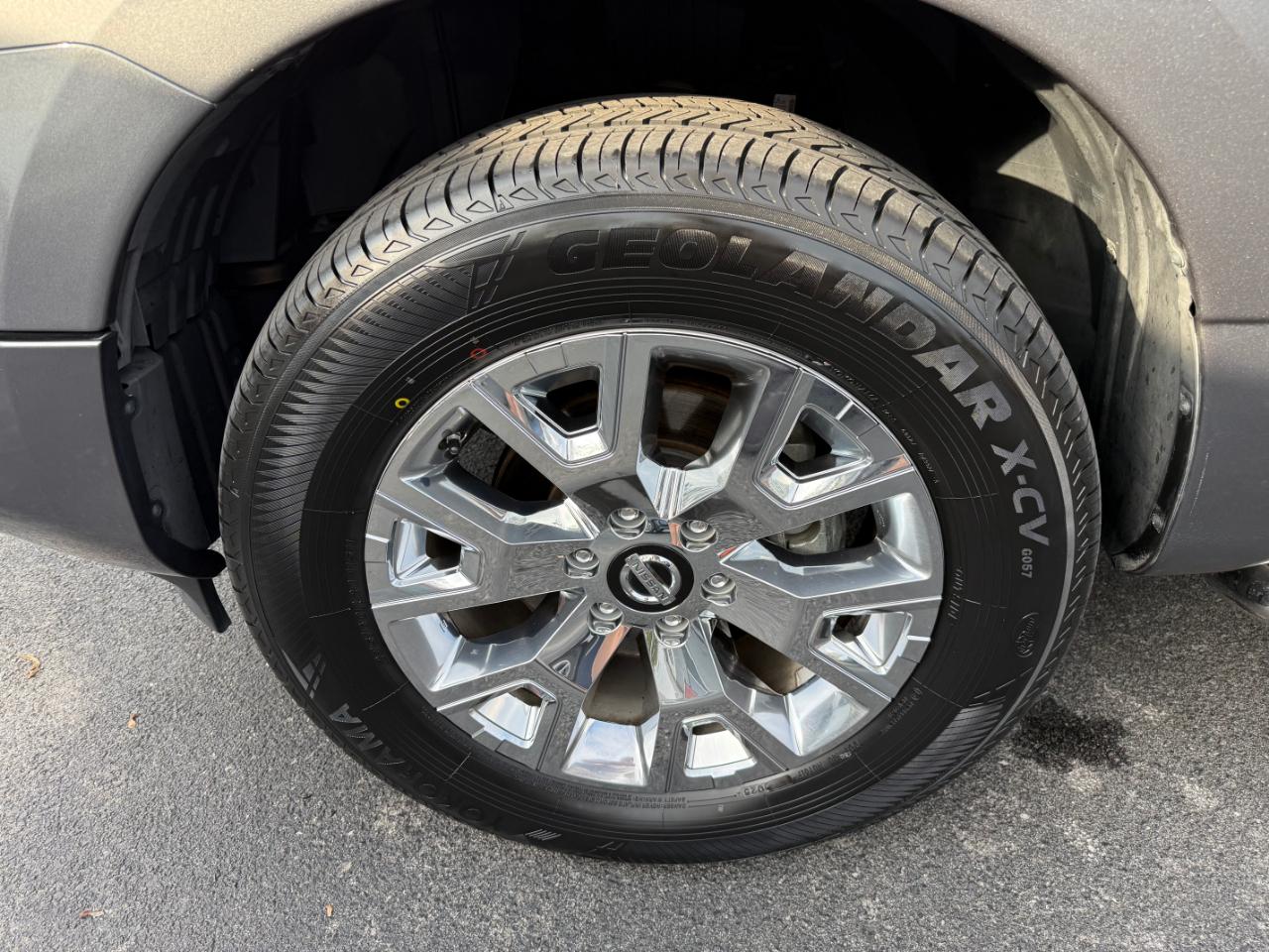 Nissan Titan 4x4 Crew Cab SV 2020