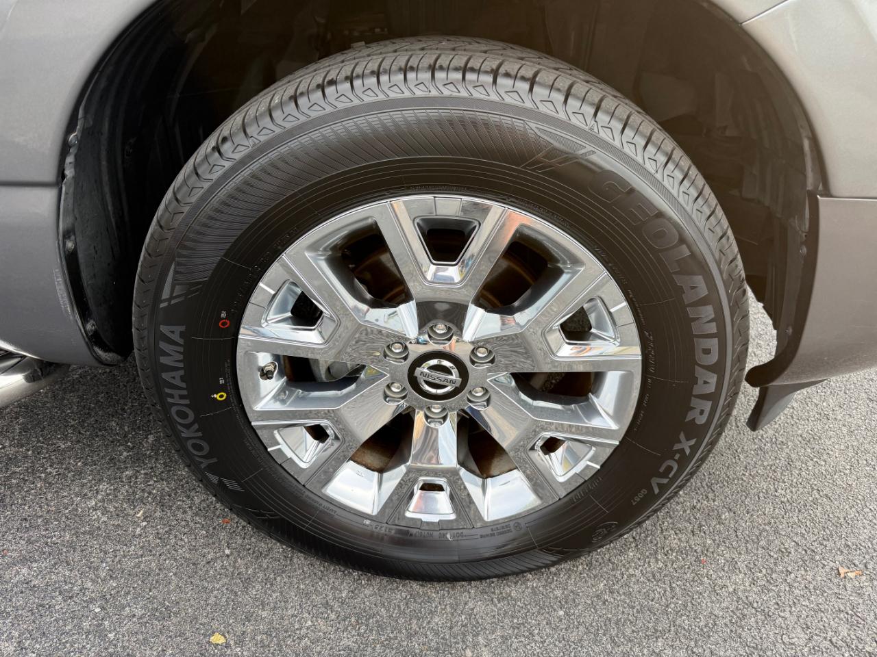 Nissan Titan 4x4 Crew Cab SV 2020