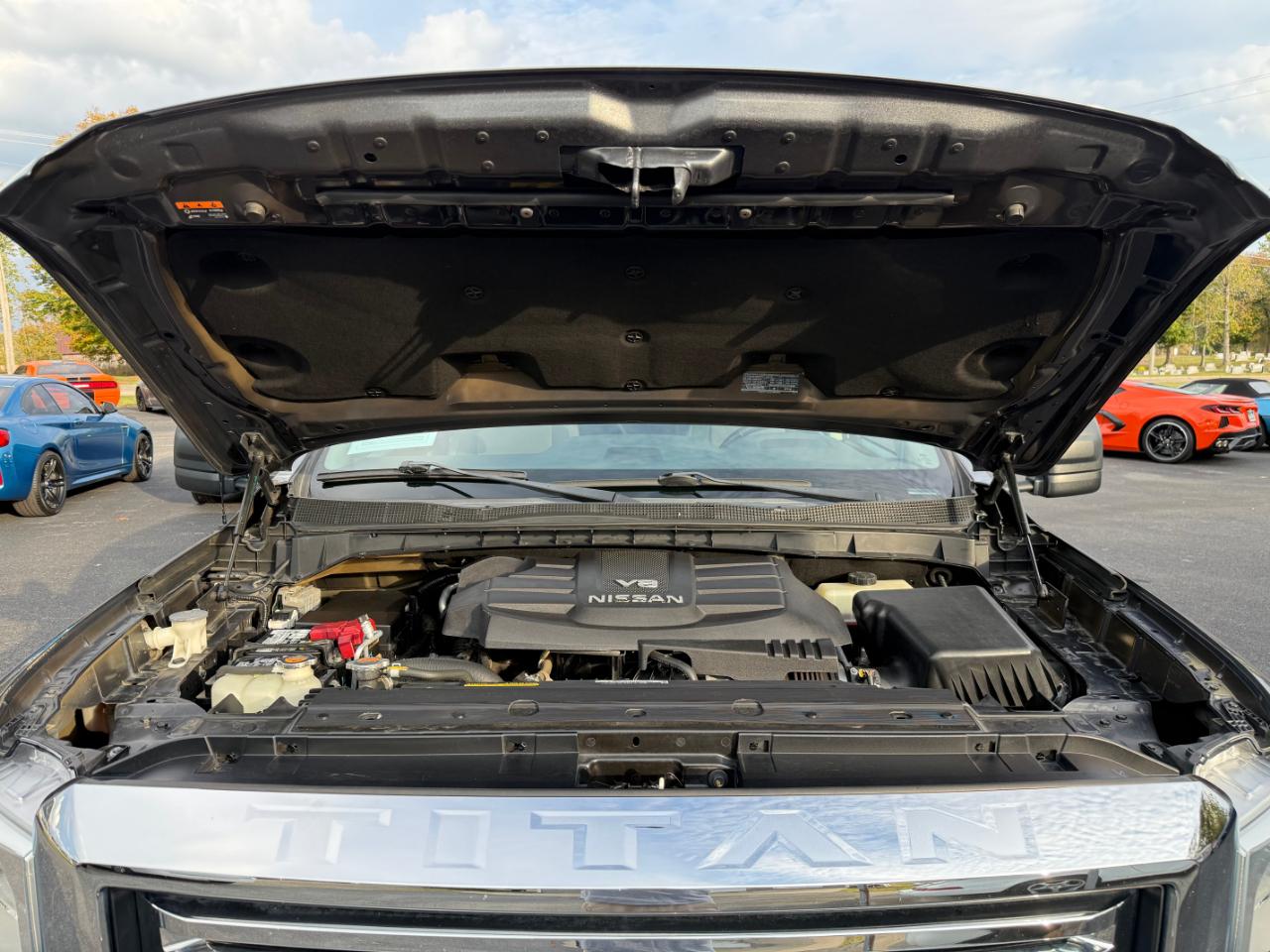 Nissan Titan 4x4 Crew Cab SV 2020