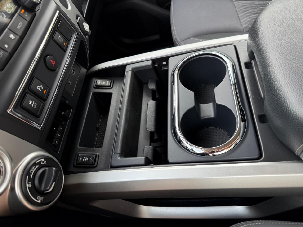 Nissan Titan 4x4 Crew Cab SV 2020