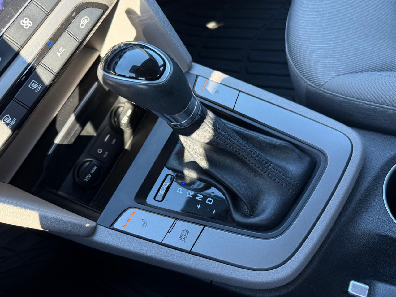 Hyundai Elantra Value Edition 2.0L Auto (Alabama) 2018
