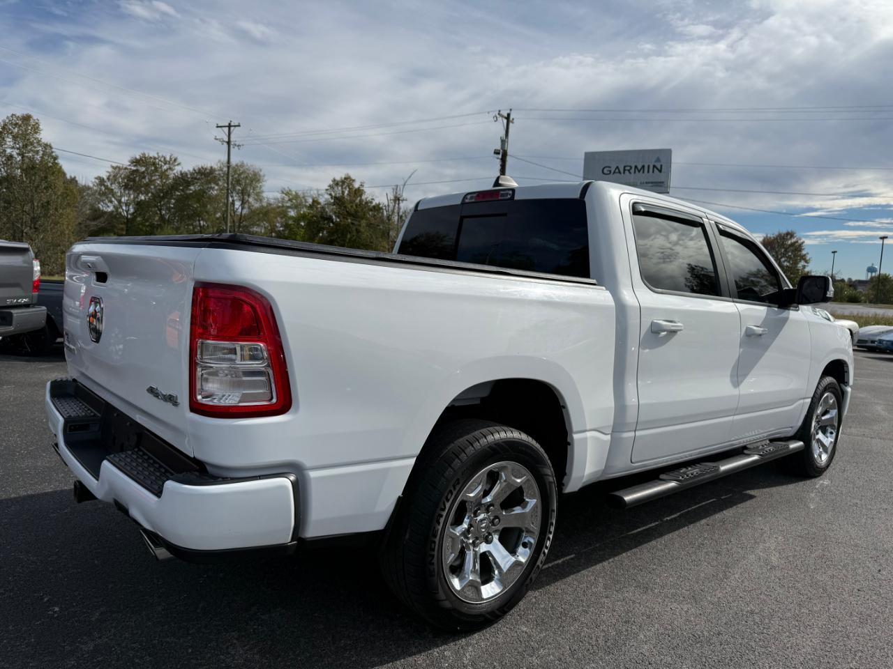 RAM 1500 Big Horn 4x4 Crew Cab 5'7" Box 2021