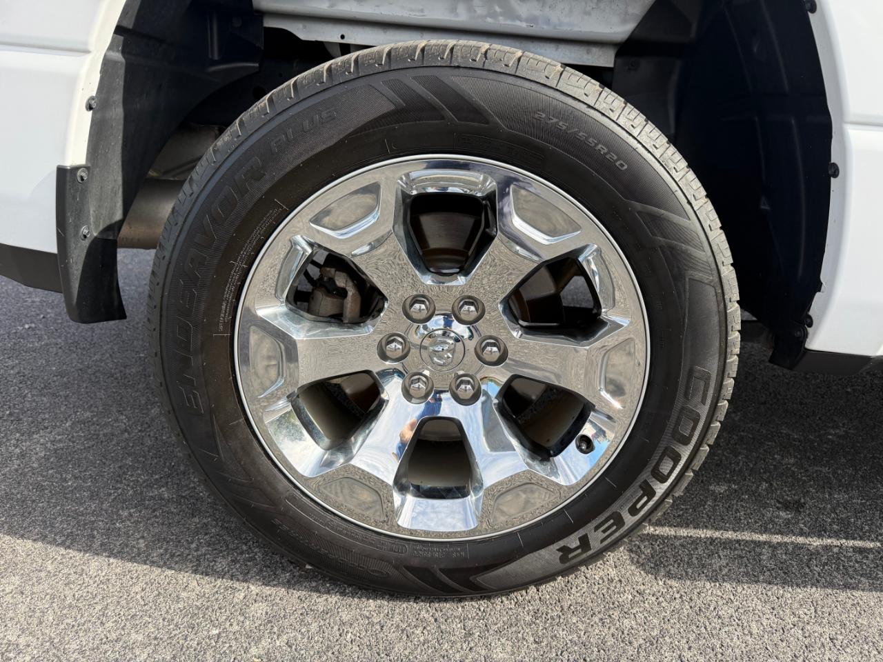 RAM 1500 Big Horn 4x4 Crew Cab 5'7" Box 2021