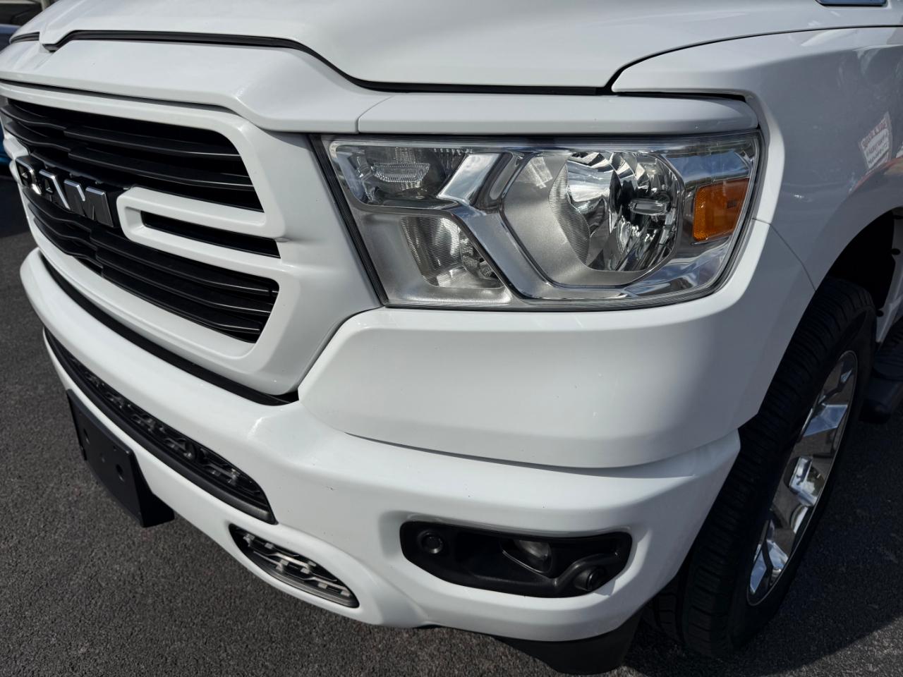 RAM 1500 Big Horn 4x4 Crew Cab 5'7" Box 2021