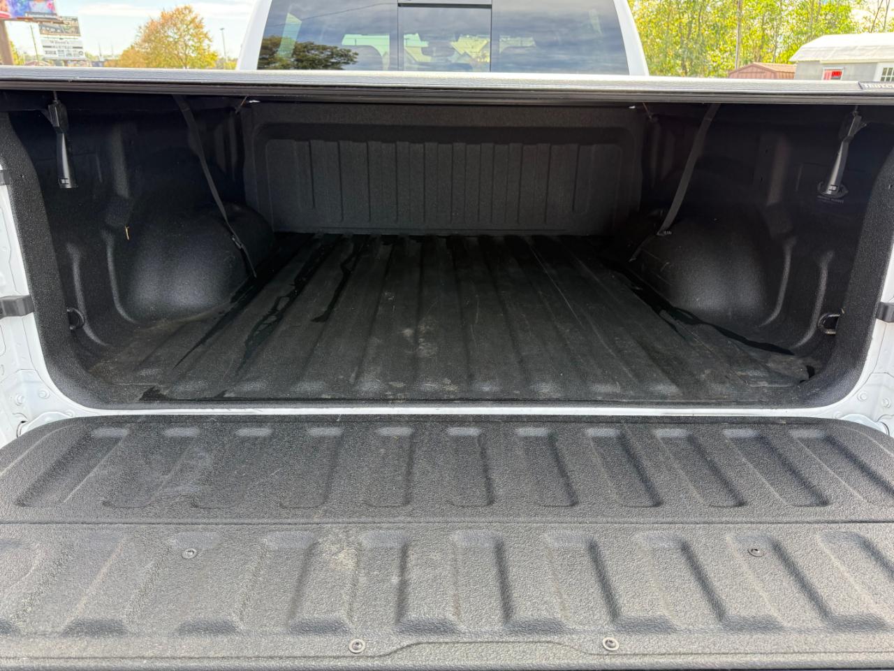 RAM 1500 Big Horn 4x4 Crew Cab 5'7" Box 2021