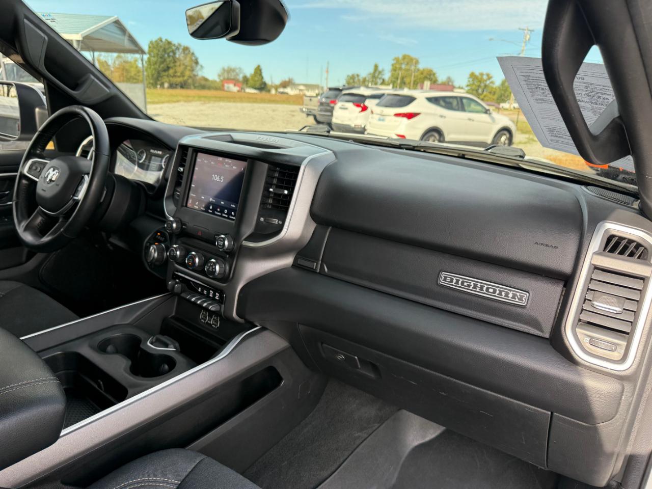 RAM 1500 Big Horn 4x4 Crew Cab 5'7" Box 2021