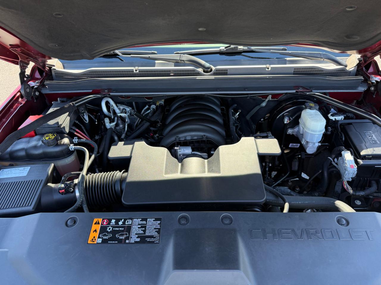 Chevrolet Suburban 4WD 4dr 1500 LT 2019