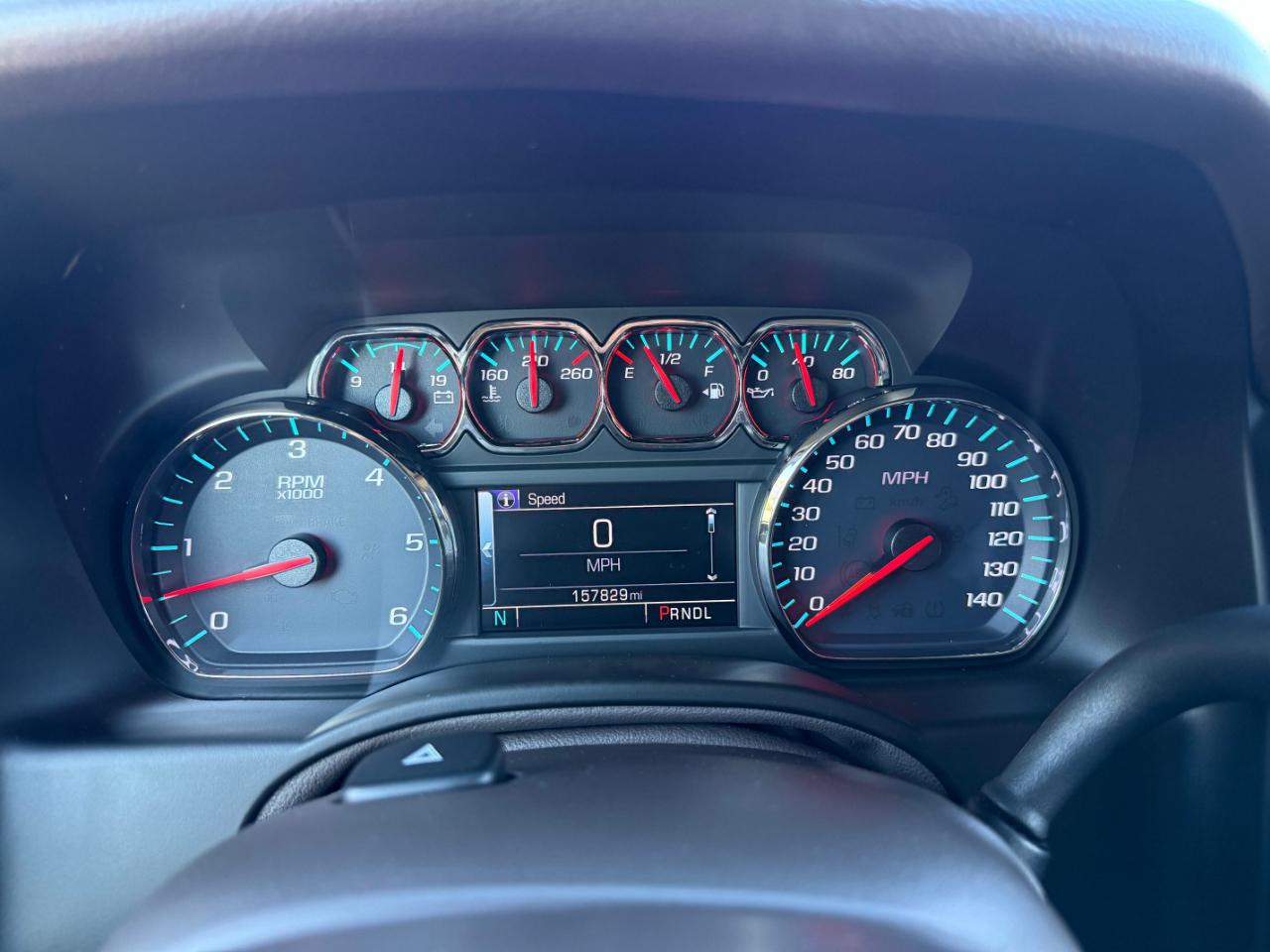 Chevrolet Suburban 4WD 4dr 1500 LT 2019