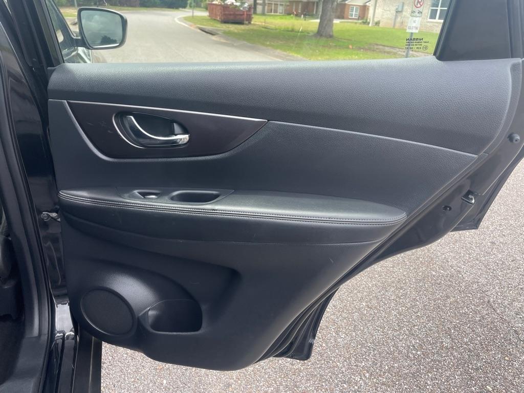 Nissan Rogue  2016