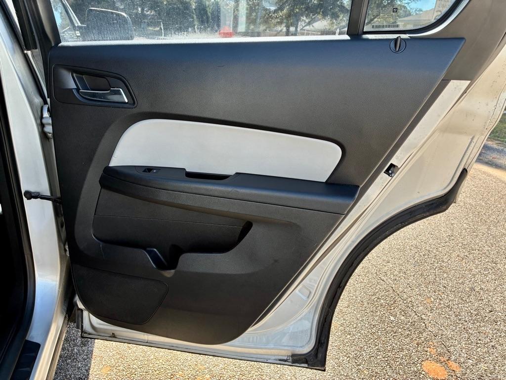 Chevrolet Equinox  2011