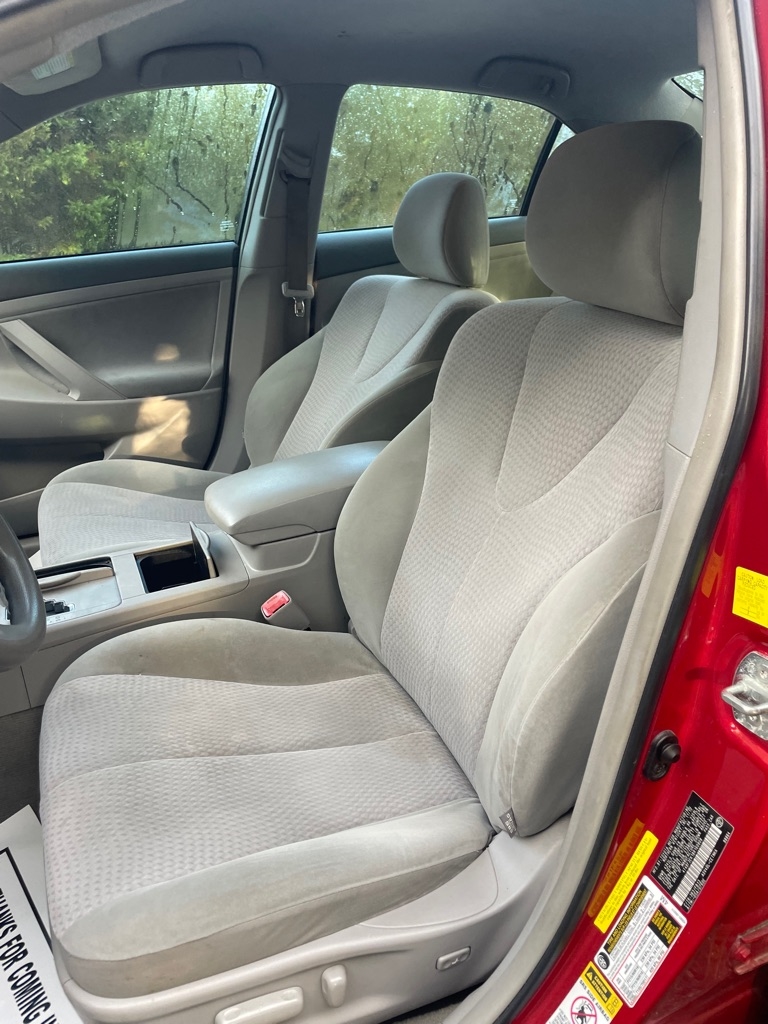 2011 Toyota Camry Base photo 8