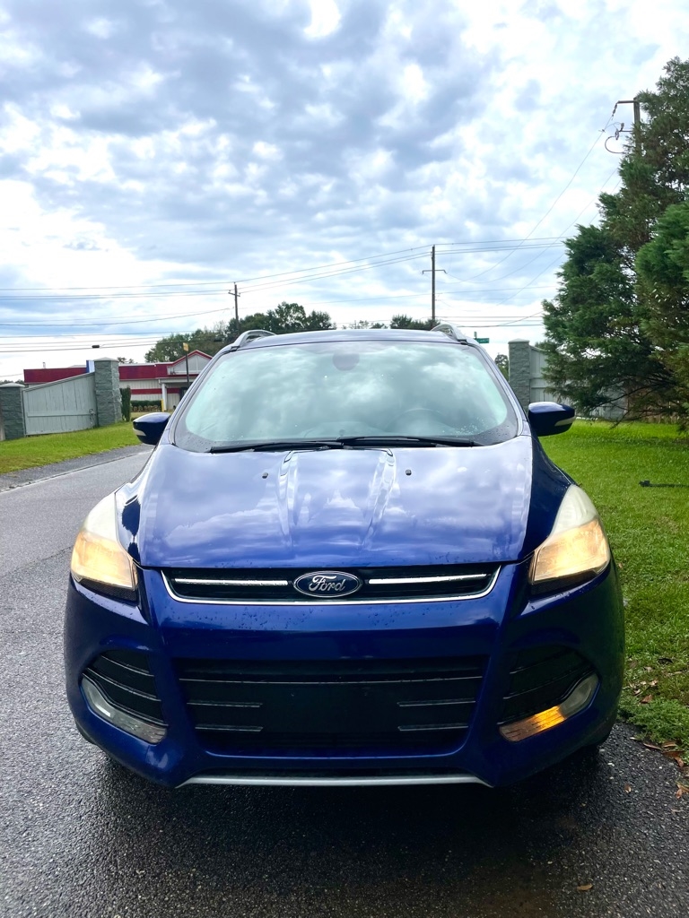 2014 Ford Escape Titanium photo 2