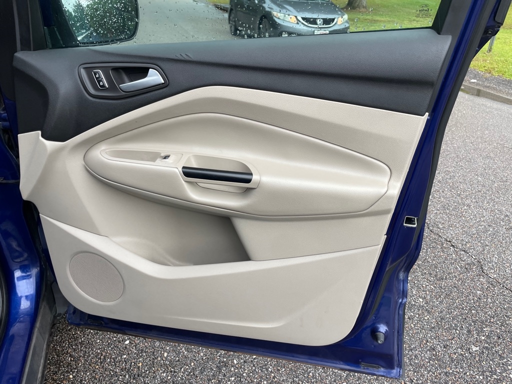 2014 Ford Escape Titanium photo 16