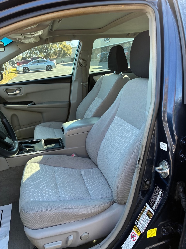 Toyota Camry XLE Auto (Natl) 2017