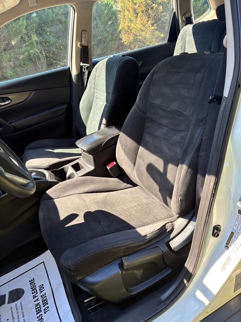 Nissan Rogue AWD 4dr SV 2016