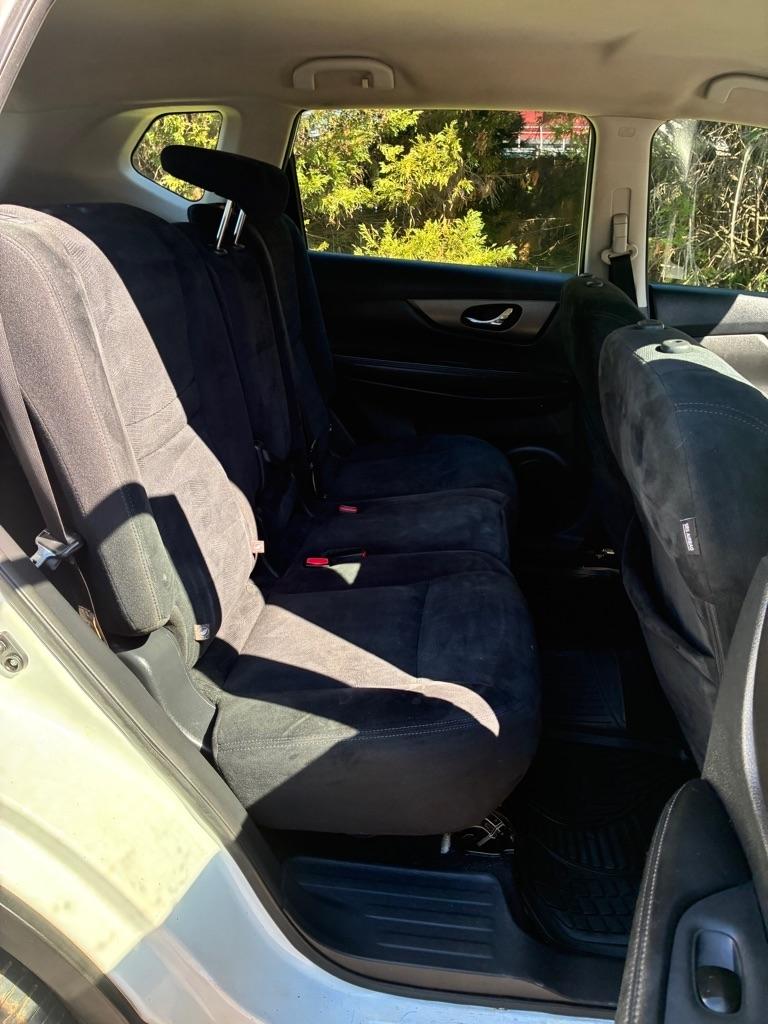 Nissan Rogue AWD 4dr SV 2016