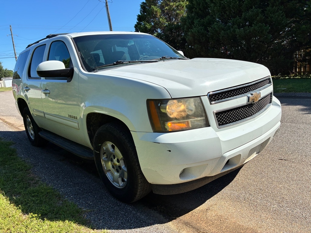 2011 Chevrolet Tahoe LS photo 5