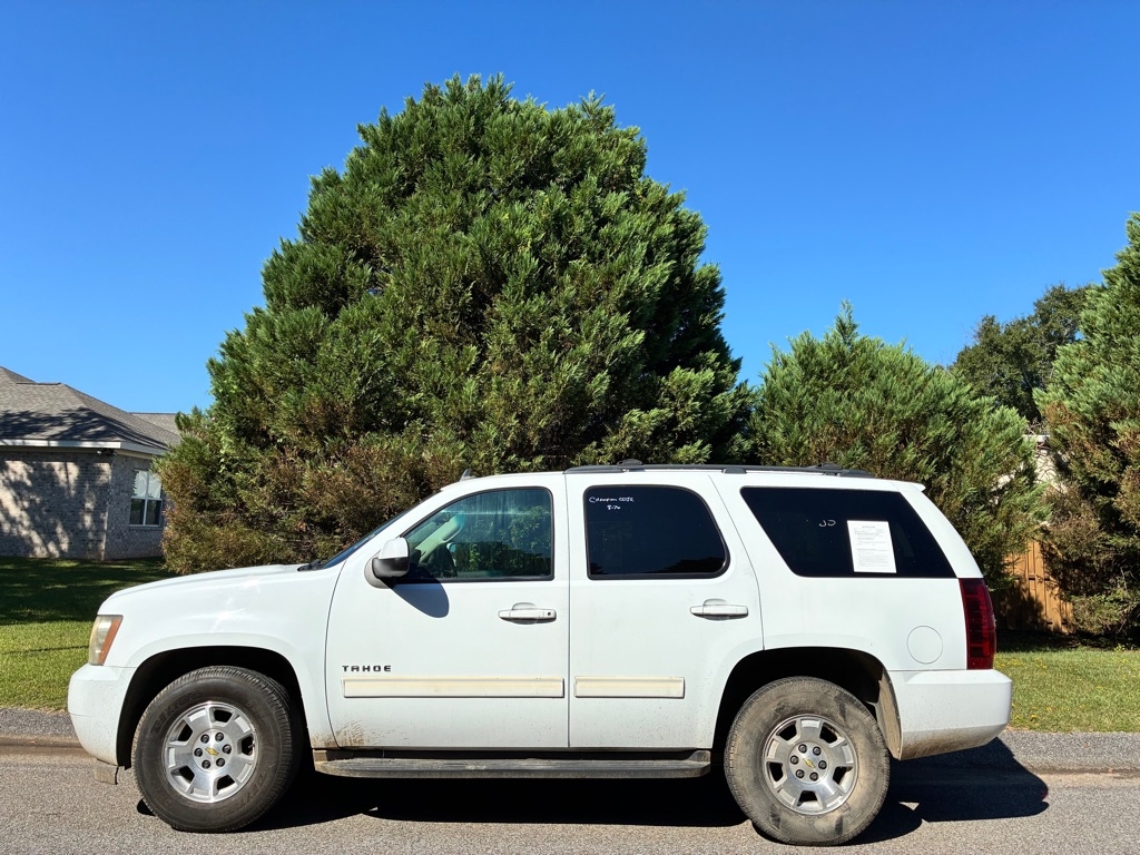 2011 Chevrolet Tahoe LS photo 7
