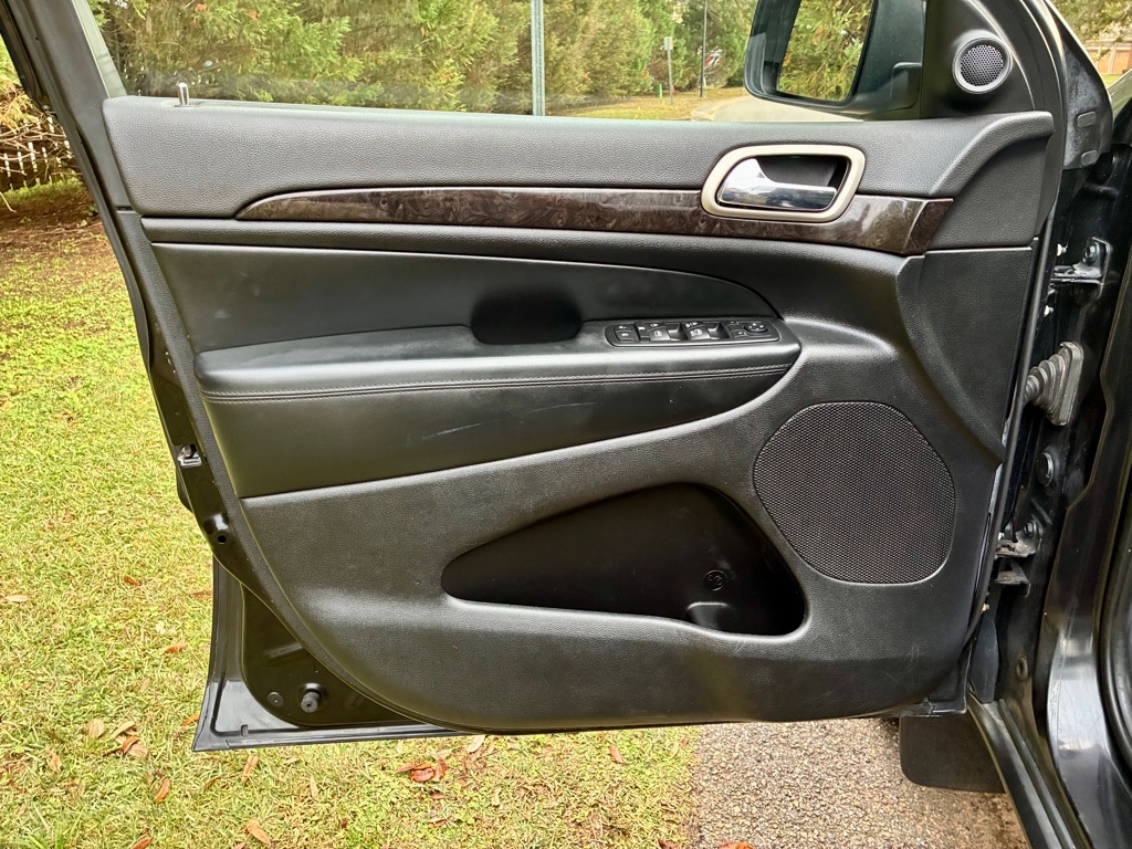 Jeep Grand Cherokee 4WD 4dr Laredo 2012