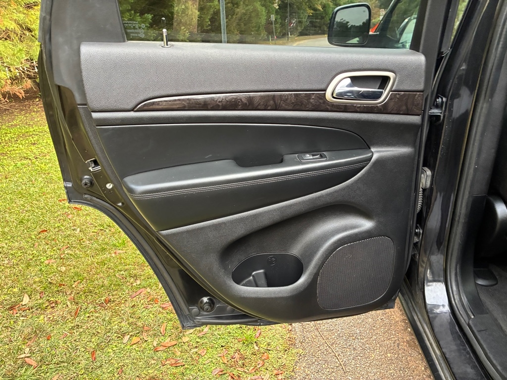 Jeep Grand Cherokee 4WD 4dr Laredo 2012