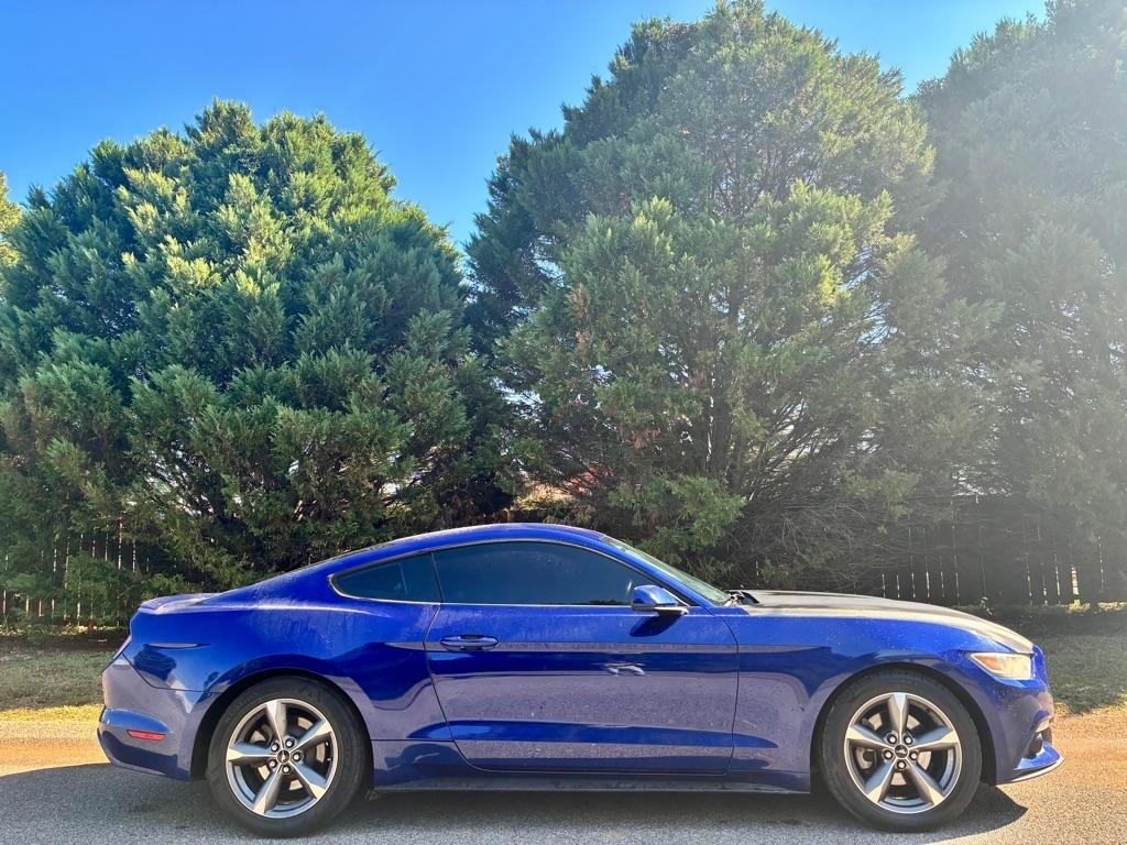 Ford Mustang 2dr Fastback V6 2016