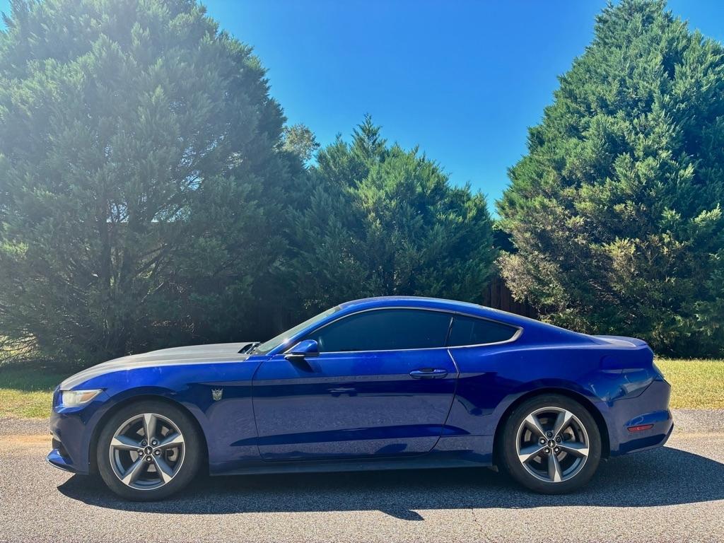 Ford Mustang 2dr Fastback V6 2016