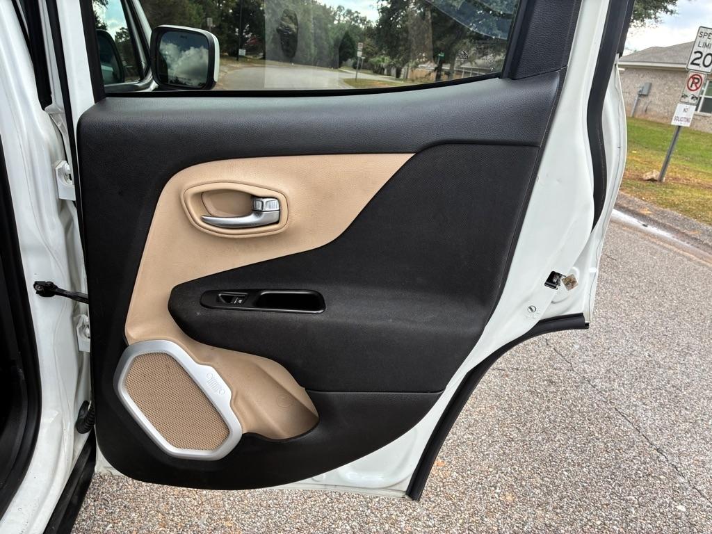 Jeep Renegade FWD 4dr Latitude 2015