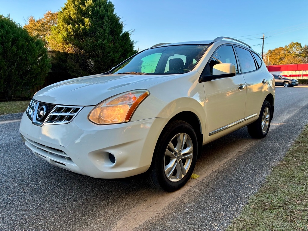 Nissan Rogue FWD 4dr SV 2013
