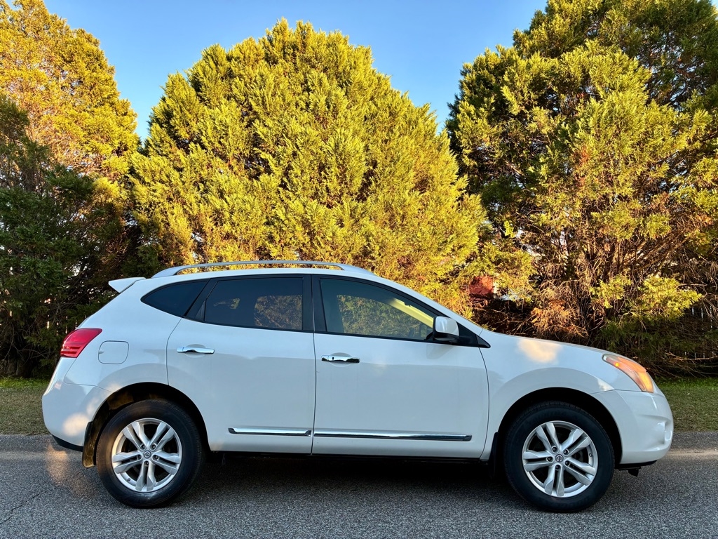 Nissan Rogue FWD 4dr SV 2013