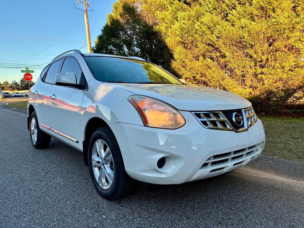 Nissan Rogue FWD 4dr SV 2013