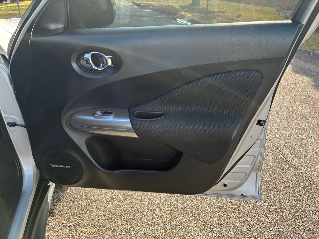 Nissan Juke 5dr Wgn CVT SV AWD 2014