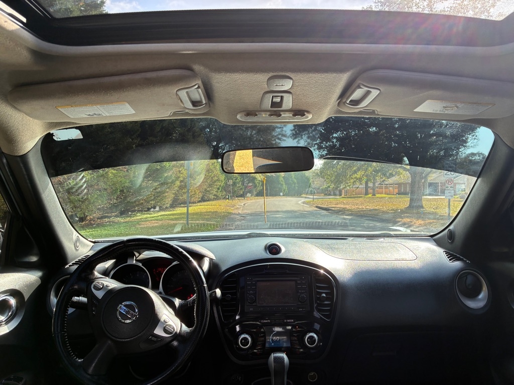 Nissan Juke 5dr Wgn CVT SV AWD 2014