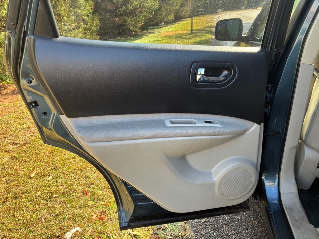 Nissan Rogue FWD 4dr S 2012