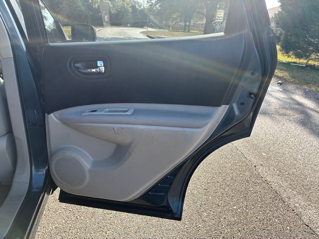 Nissan Rogue FWD 4dr S 2012