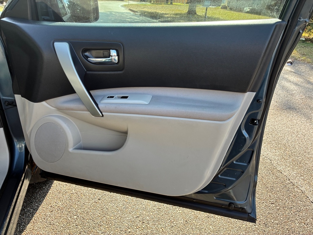 Nissan Rogue FWD 4dr S 2012