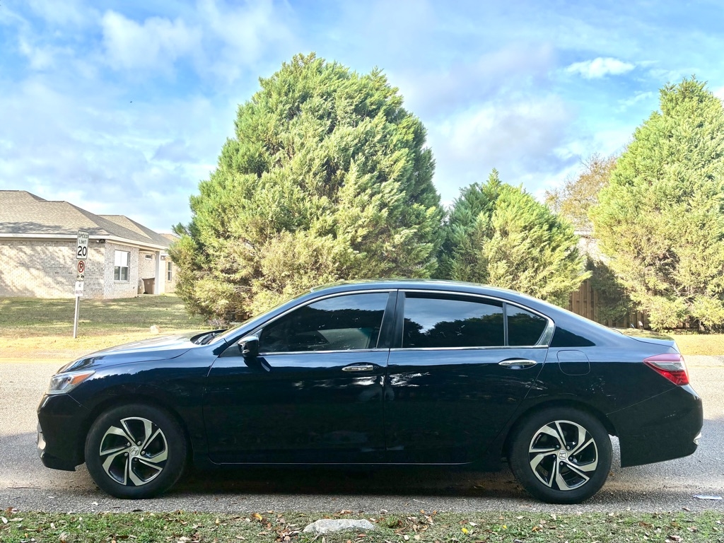 Honda Accord Sedan LX CVT 2017