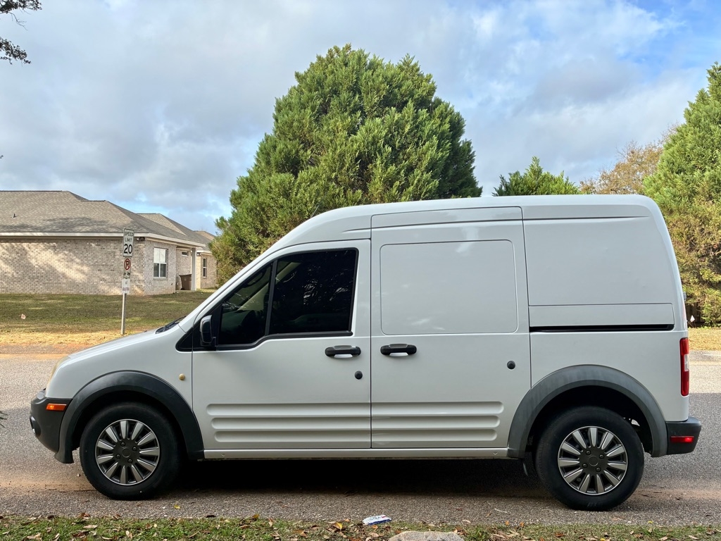 Ford Transit Connect 114.6" XL w/o side or rear door glass 2013