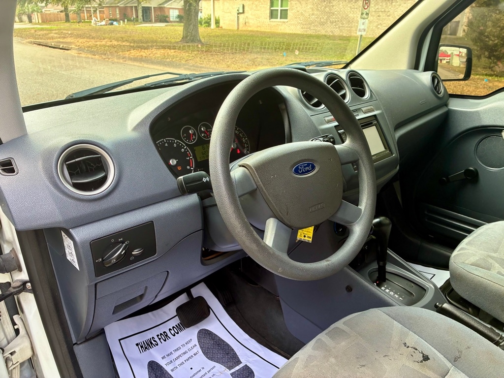 Ford Transit Connect 114.6" XL w/o side or rear door glass 2013