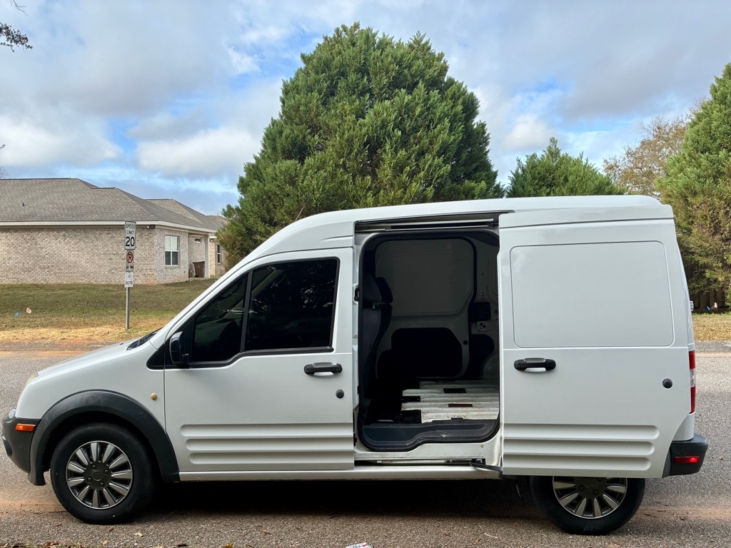 Ford Transit Connect 114.6" XL w/o side or rear door glass 2013