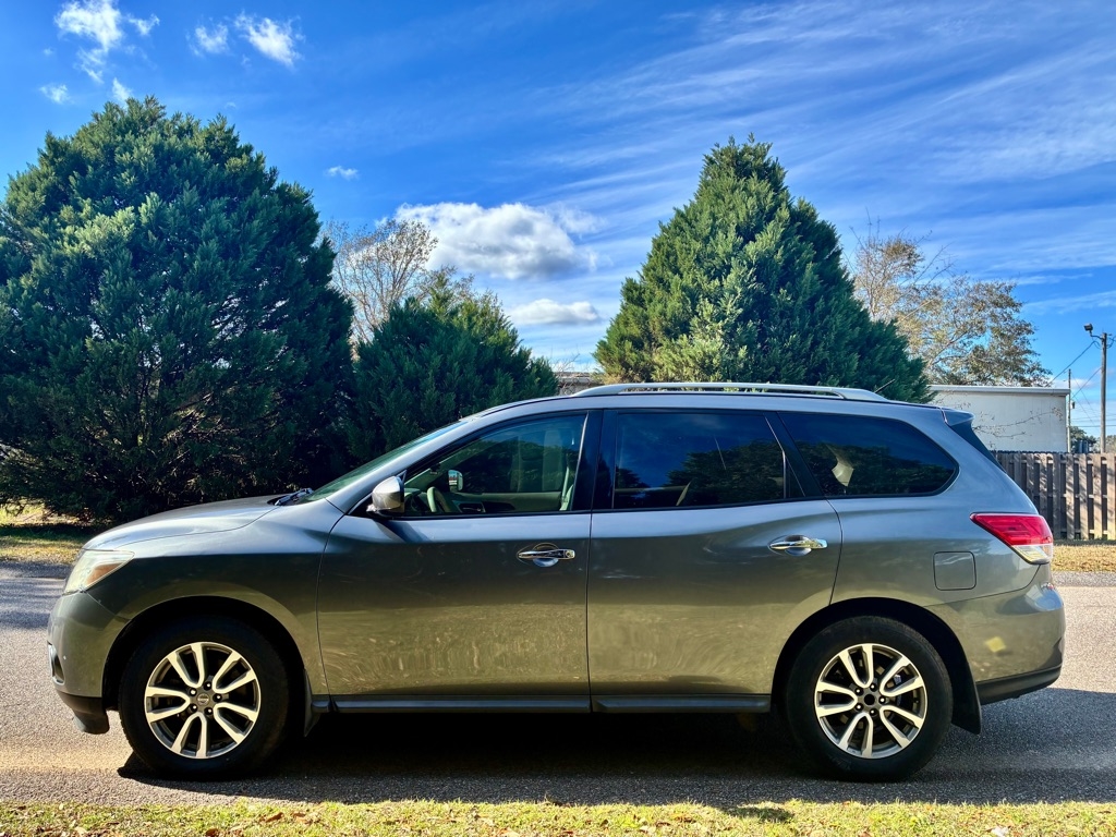 Nissan Pathfinder 2WD 4dr S 2015