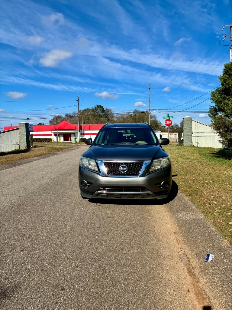 Nissan Pathfinder 2WD 4dr S 2015