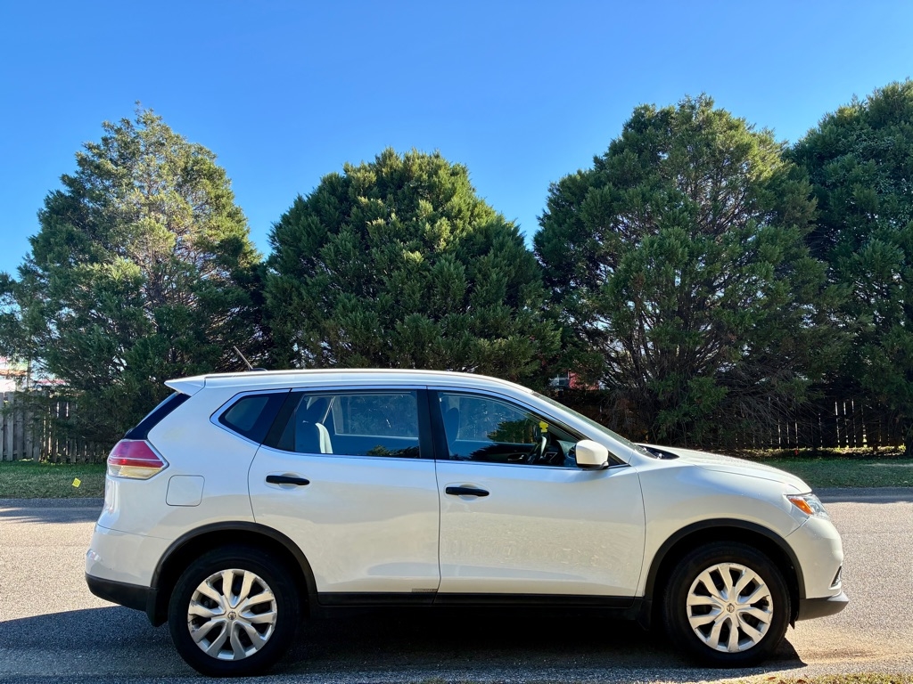 Nissan Rogue FWD 4dr S 2016