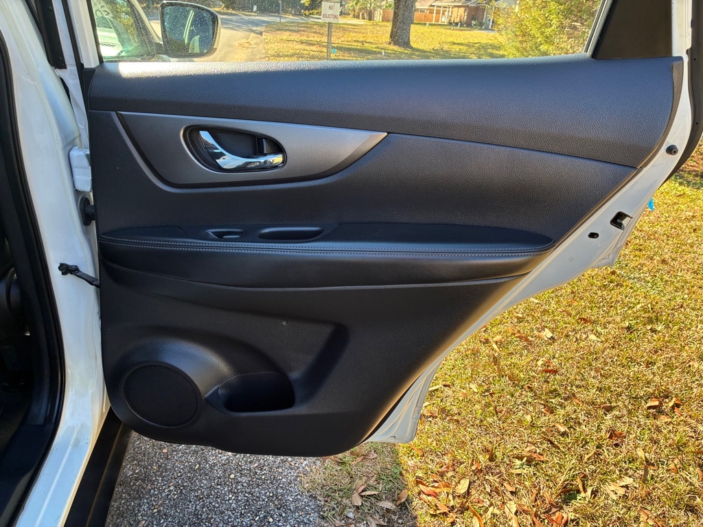 Nissan Rogue FWD 4dr S 2016