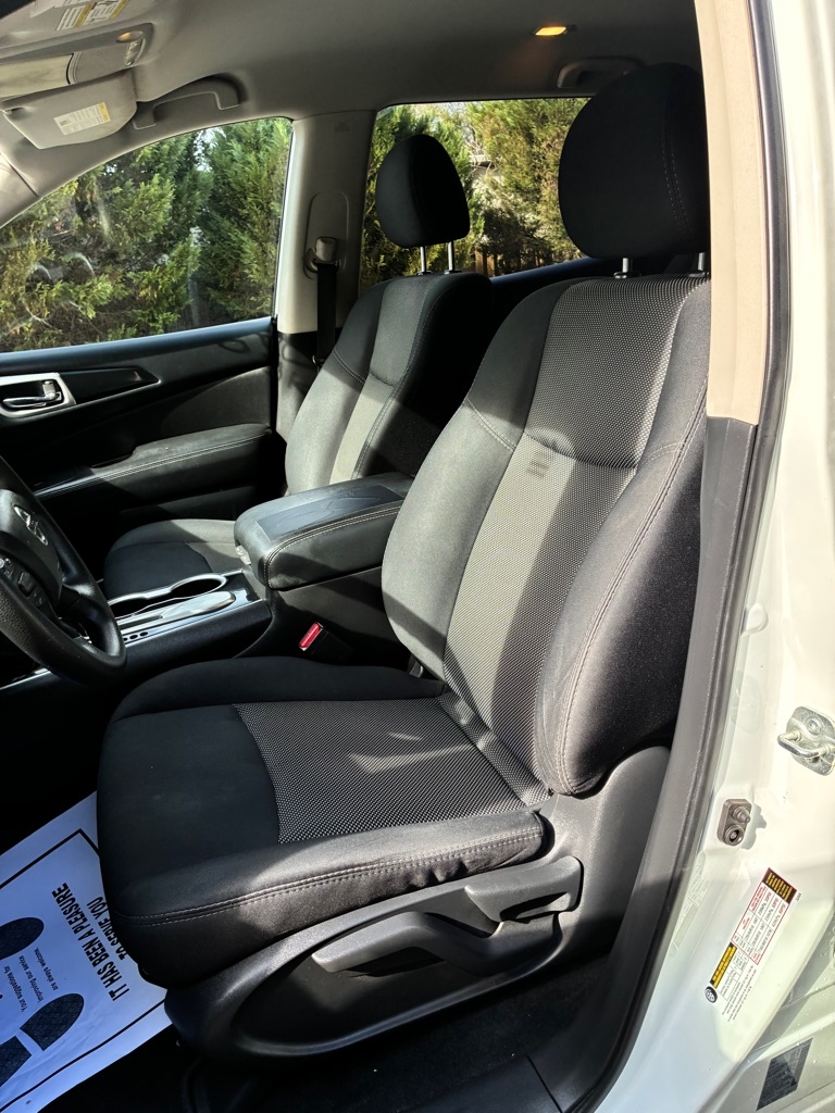 Nissan Pathfinder FWD S 2019