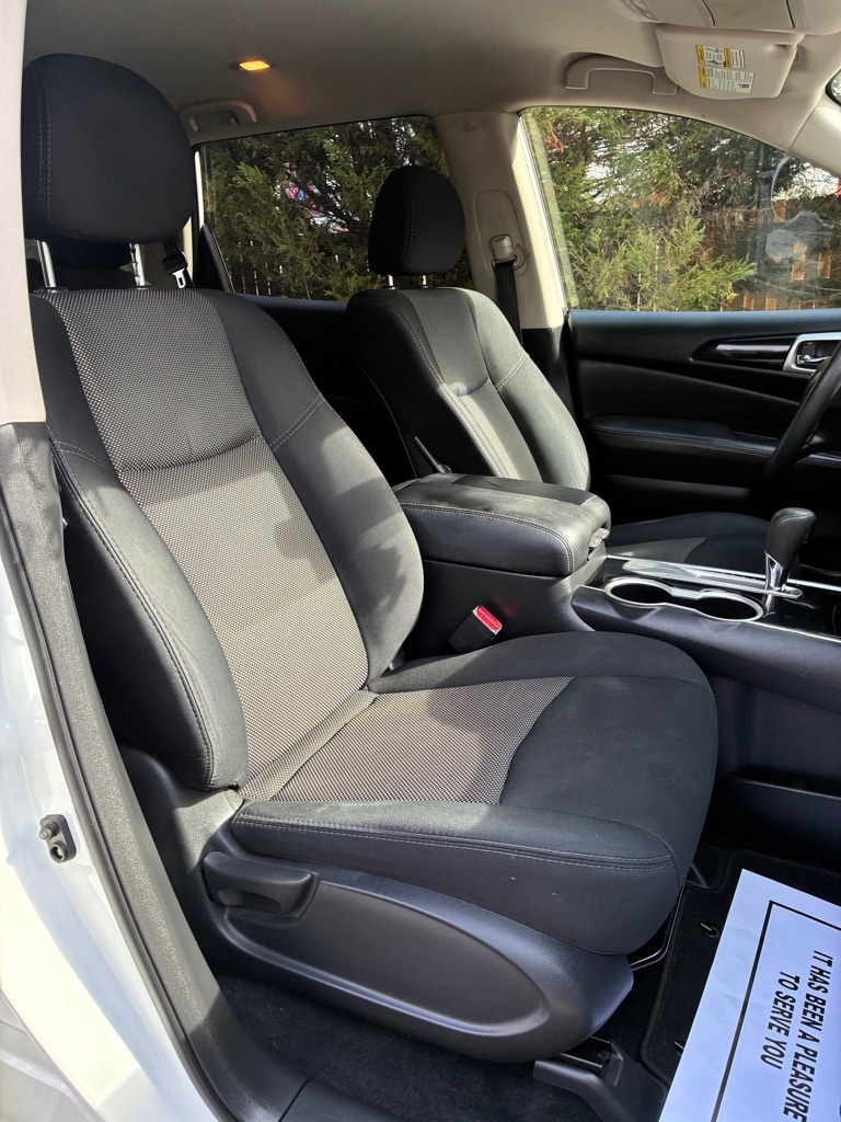 Nissan Pathfinder FWD S 2019